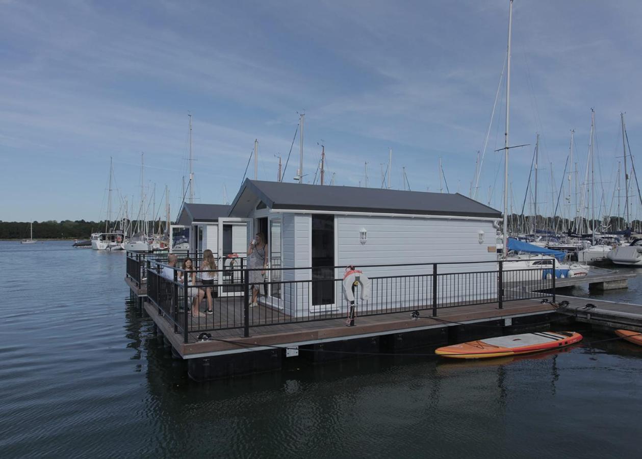 Mercury Yacht Harbour And Holiday Park Lower Swanwick Zewnętrze zdjęcie
